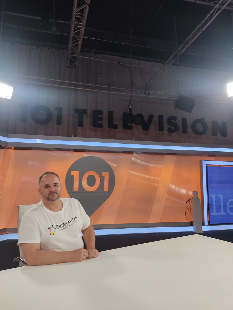 jamp_palo's tweet photo. #ArtesEscénicas + #accesibilidad x #Inclusión = #pasióntotal + #convivencia.
Hoy lo hemos dejado claro #janapacheco y yo en @101tvMalaga con @robertolopezzzz
Desde aquí gracias a #teatroCanovas y @AssitejEspana por contar conmigo y a @CC_LaMalagueta por apoyar el proyecto. https://t.co/eLpB7ERy8L