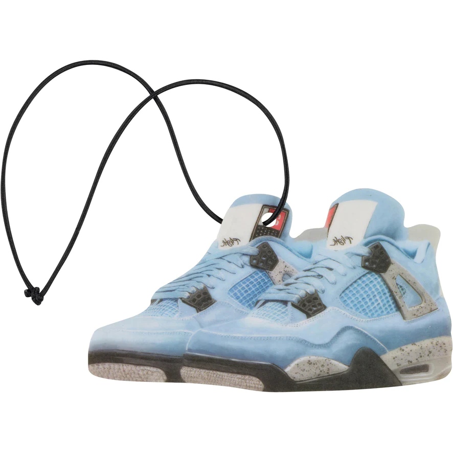 We bet at least one of your favorite pairs of sneakers has been customized as an air freshener thanks to FreshAndWipe...Check them all out here: freshandwipe-com.myshopify.com
.
.
.
#FreshAndWipe #AirFresheners #AirFreshener #CarAirFreshener #CarAirFresheners