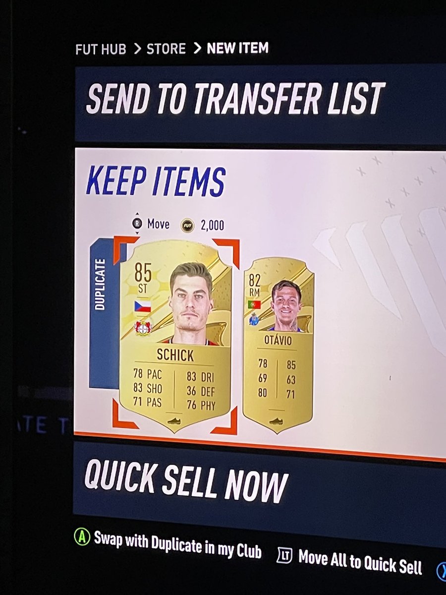 MTowler23's tweet photo. @EASPORTSFIFA I just packed Schick but it wasn’t his special card, should it be? https://t.co/7AiC07J3ub