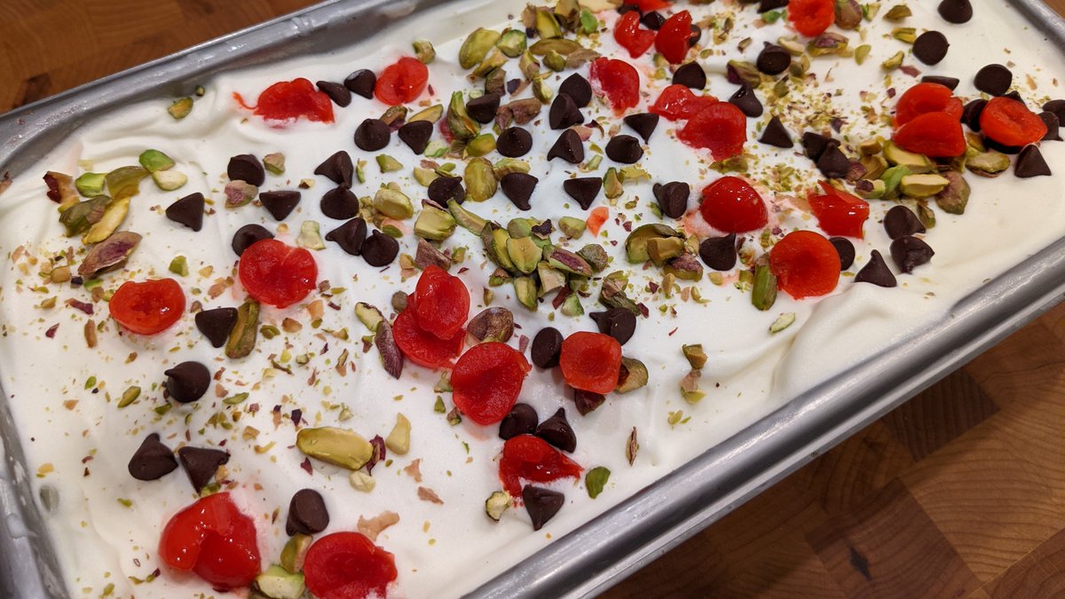 VillaSentieri's tweet photo. My cannoli gelato made with ricotta cheese and filled with crushed pistachios, chocolate chips, and maraschino cherries.  It reminds me of childhood!
.
.
#gelato #gelatoartiginale #gelatoitaliano #gelatolovers #italiangelato #ciboitaliano #italianfood #helado #icecream #dolce https://t.co/UStq0TCCMd