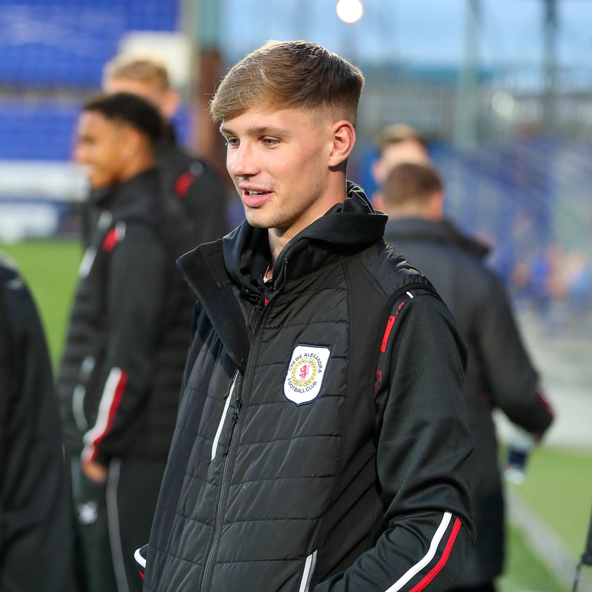 crewealexfc's tweet image. Making his full league debut tonight 👏

#CreweAlex