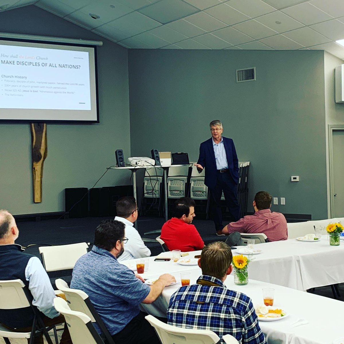 fellowshipCL's tweet photo. Grateful to have Eric Weathers from @TMAI_org @CountrysideTX
with us during our pre-conference pastor’s lunch, talking about training up expositors at home and abroad
#FCLubbock #Resolved2022 https://t.co/gCA2ESG7Iu