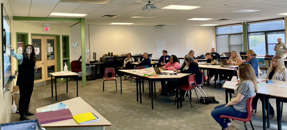 Kicking off the <a href="/ELCNSofficial/">ELCNS</a> #ALP with Jenn Rogers <a href="/CCRCE_NS/">CCRCE</a>! #Communication #Relationships #LeadershipDevelopment