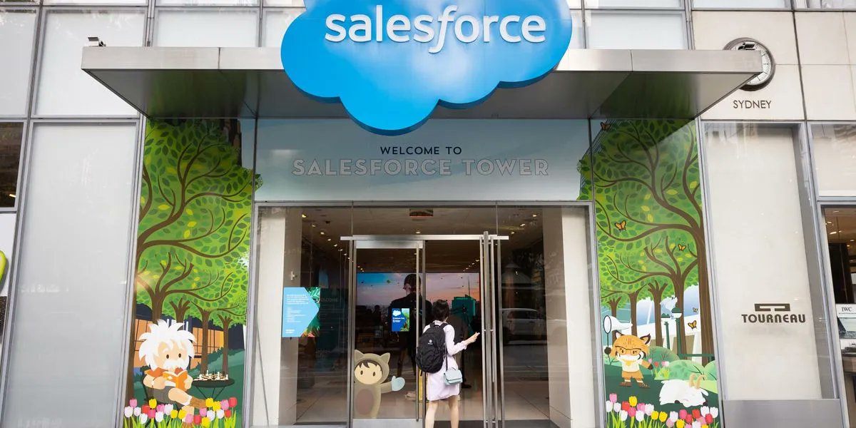 Salesforce hit with layoffs and a new hiring freeze buff.ly/3MymC7x