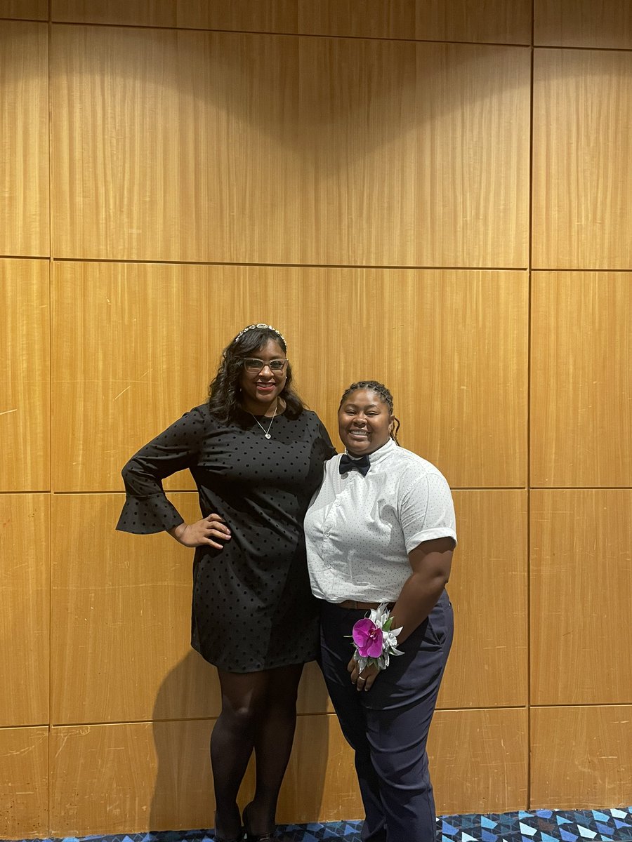 Proud to have these ladies represent SDE this year!  They both have a passion for what they do and it shines each and every day. <a href="/SpaldingDrPTO/">Spalding Drive Elementary PTO</a> @Ms_WalkerSDE  #teamspalding