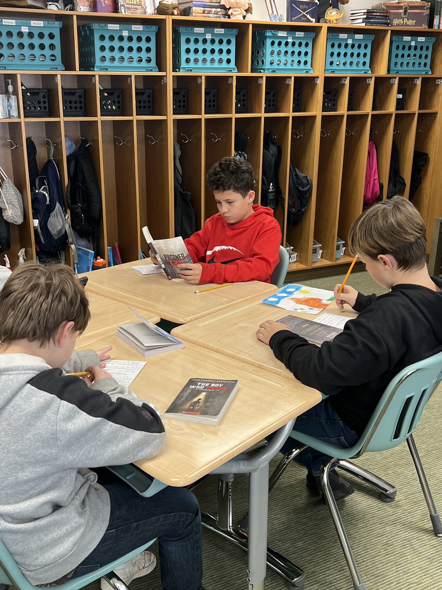 flourishedroots's tweet photo. Book tasting today for historical fiction books clubs! I love how each class is excited about different books and having a hard time deciding which books they’d like to read! @ClCentralElem https://t.co/2i9lE77wFX