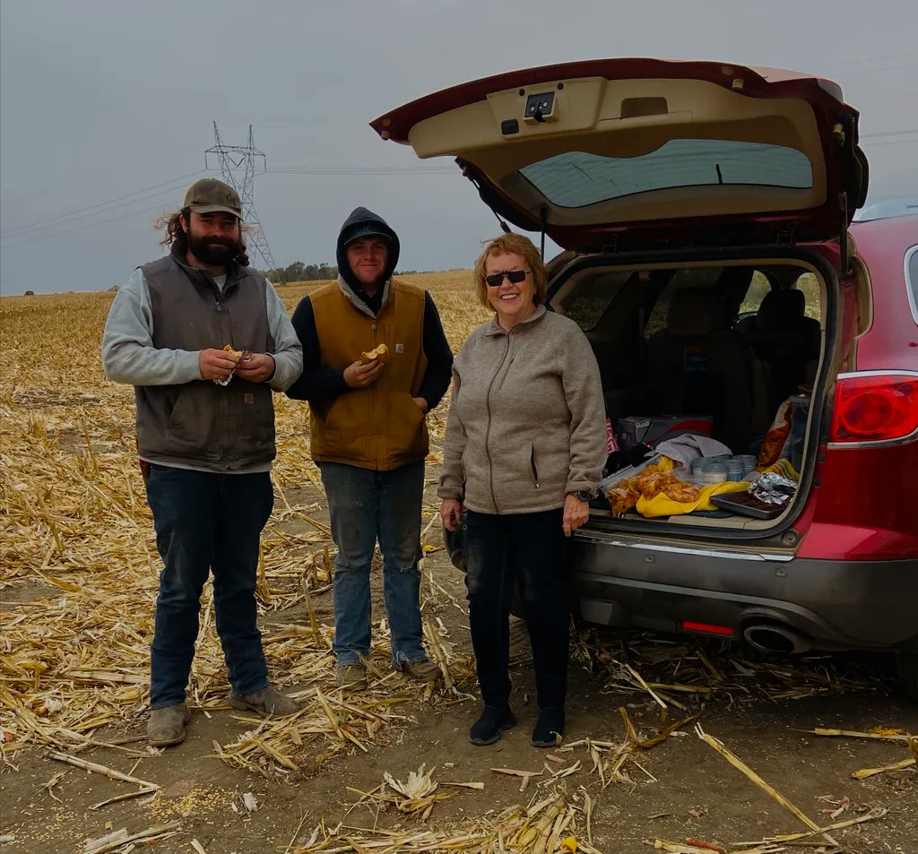 We may be biased, but I’m pretty sure we have the best lunch delivery around! Thankful for all you do for us😊