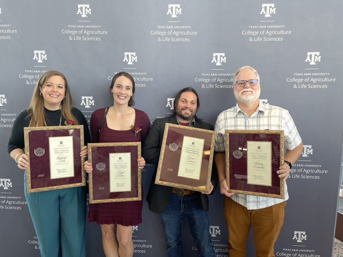 TAMUBugs's tweet photo. Congratulations to our @tamuentomology faculty who received @aglifesciences Dean’s Outstanding Achievement Awards yesterday. Ashleigh Farris, @HelmsLab, Aaron Tarone, &amp; Micky Eubanks #tamubugs https://t.co/ntoPN6GxuV