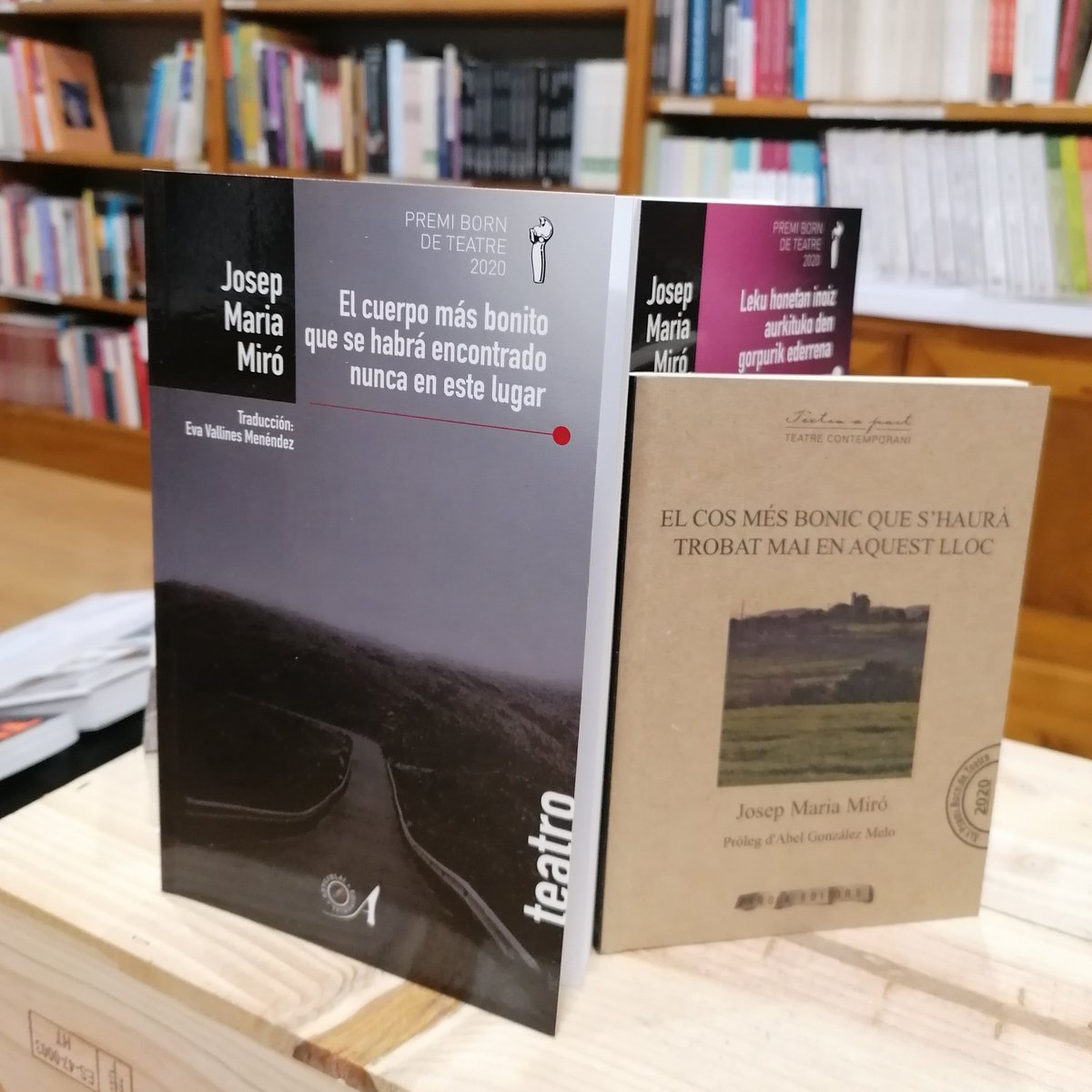 LibreriaYorick tweet picture
