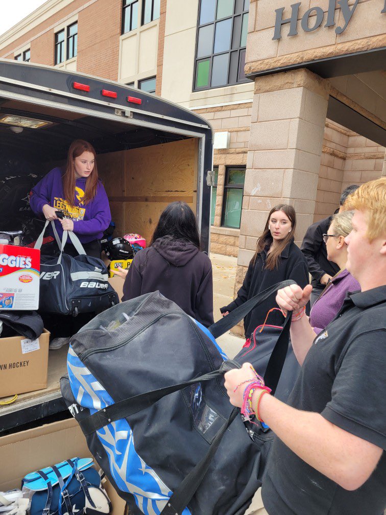 HolyTrinityOak's tweet photo. HT’s 5th annual Sports Drive in support of Indigenous communities was a huge success! Shout out to @STAOakville for their participation! These items will make a difference! @HCDSB @dinolfon @HCDSBdirector https://t.co/EBfDbAPiCe