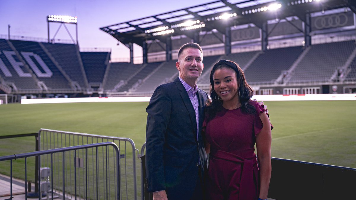 DCSCORES's tweet photo. One Night One Goal photos just dropped and everybody looks AMAZING! Check out all the photos at the link below and don't forget to tag us using #ONOG when you share your pics. We can't wait to see you at our next event! 📷: Neil Chhabra and @rsuanes 
https://t.co/0tHxAyeGoT https://t.co/le2G3nWaqg