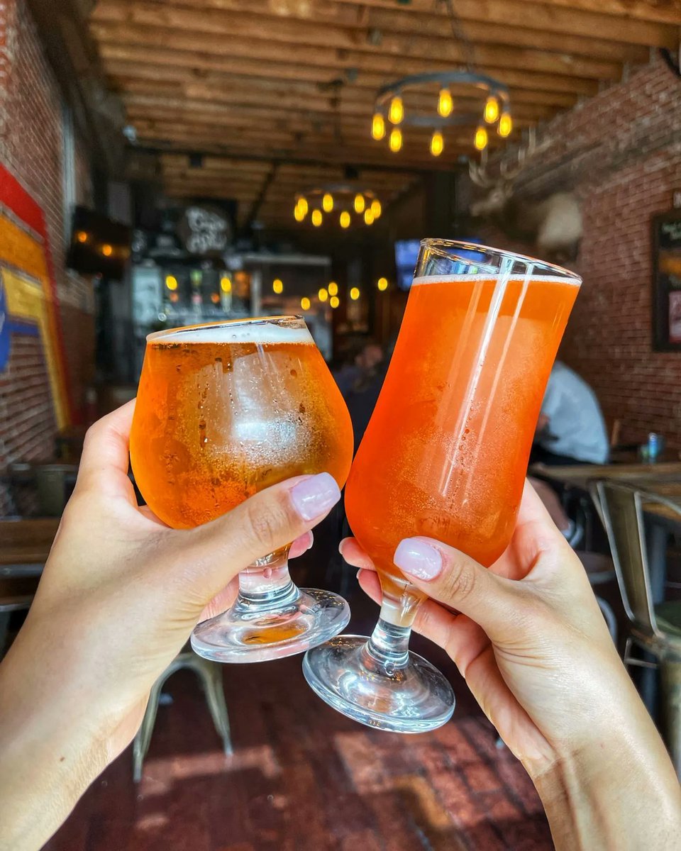 Keep calm and grab a Beer 🍻 Tag a few friends you’re sharing a drink with this weekend! 👇