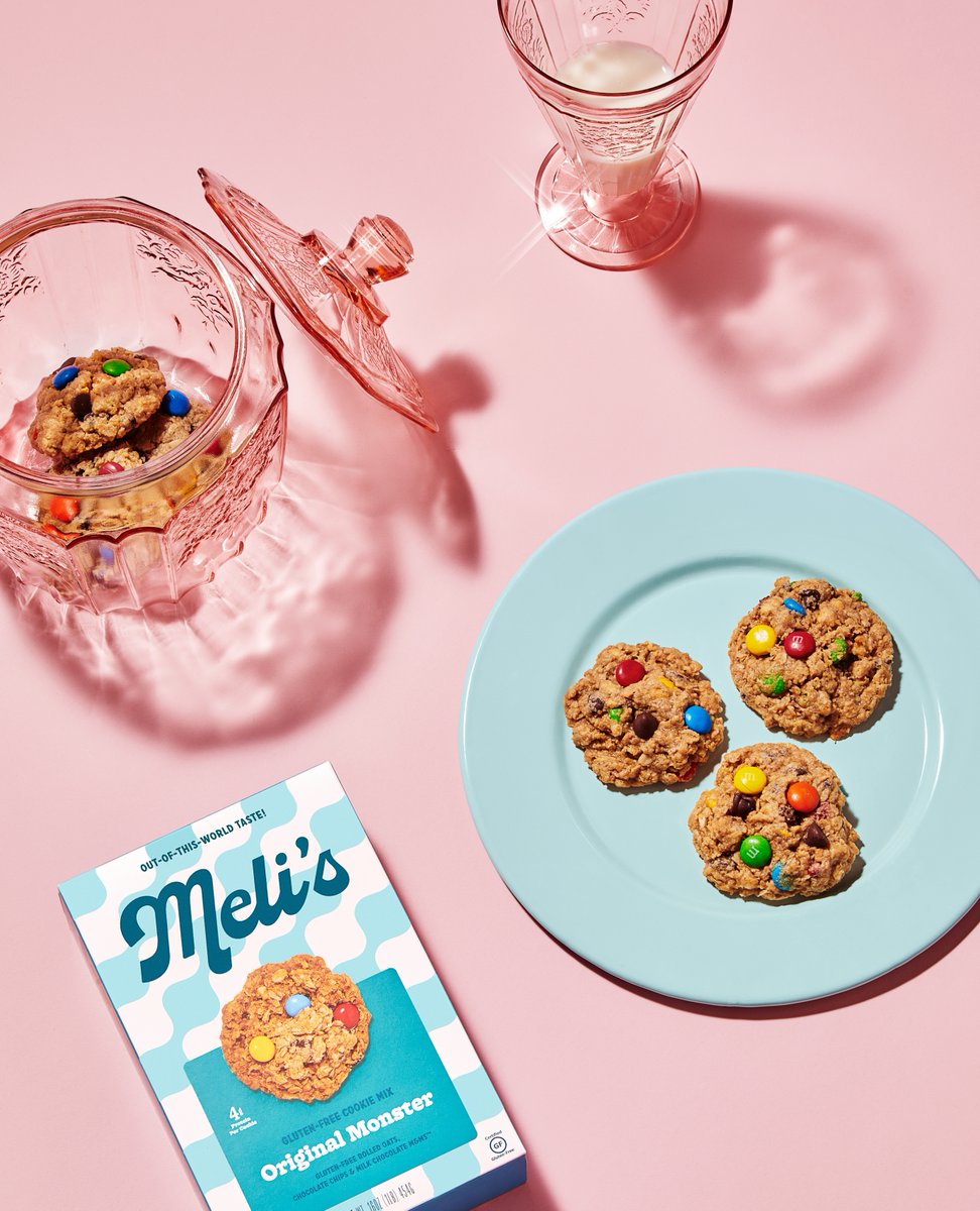 meliscookies's tweet photo. Is it just us or do cookies make everything better?! 😋 https://t.co/liqKqrzojm