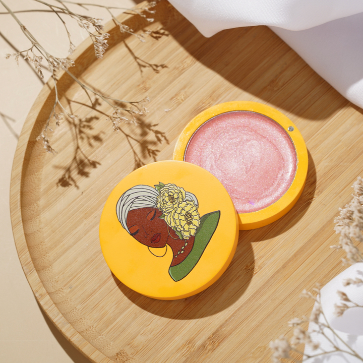 liseklara's tweet photo. Hello gorgeous 💗 a multi-use balm for every day and every occasion. Made from natural ingredients, we ensure that our ingredients are free of mineral oils, parabens, SLS, phthalates and artificial fragrances.

.

 #plenitudeskincare #balm2blush #blush #lips #cheeks #eyes #eyem https://t.co/eYP4y5QvDj