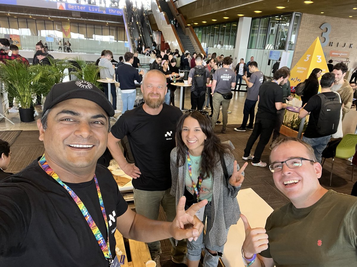 liftlines's tweet image. Great to meet the @ChorusOne team @jenpaff &amp;amp; @FelixLts at #Devcon 

Let’s get more validators running minority clients like @ethnimbus. There is more to do improve #clientdiversity

Minimal public profile + privacy of Nimbus node could be very attractive to institutional stakers