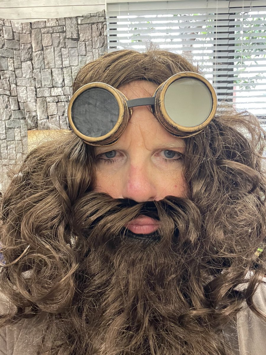 LauraGreenTeam's tweet photo. I dressed up as Hagrid yesterday for my students and spent over 2 hours in character- fumbling about and trying to copy his accent- as I read “The Keeper of the Keys” chapter aloud. My all-time favorite character, and a small tribute to Robbie Coltrane today. 🥺#RIPLegend https://t.co/TEwFn5ucXg