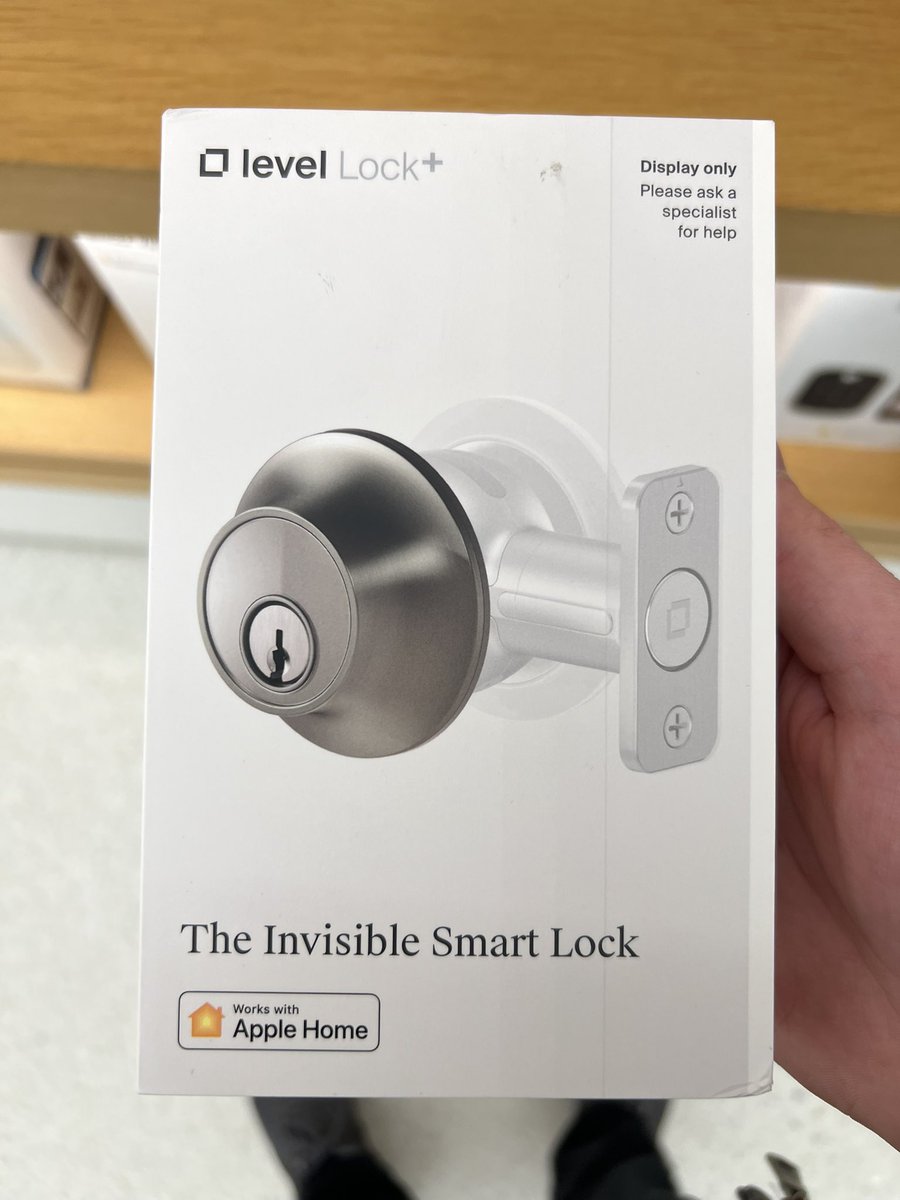 james_dombro's tweet photo. @markgurman Just picked up my Ultra this morning and can confirm. Now on Sale at Apple.

Pics of Box now on Display.

Can’t wait to try HomeKey 👀 🏡 🔑 https://t.co/dZXqhCrNBL