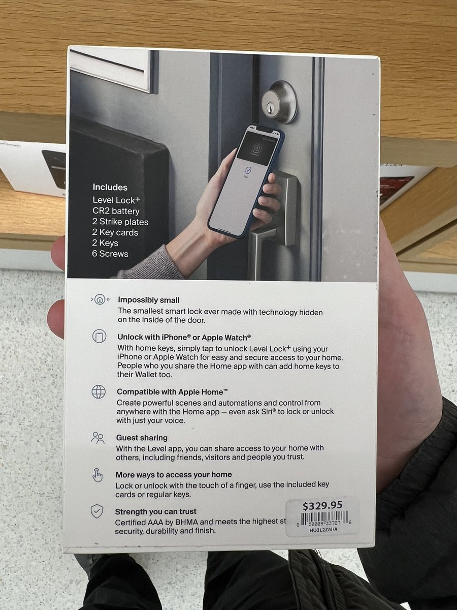 james_dombro's tweet photo. @markgurman Just picked up my Ultra this morning and can confirm. Now on Sale at Apple.

Pics of Box now on Display.

Can’t wait to try HomeKey 👀 🏡 🔑 https://t.co/dZXqhCrNBL