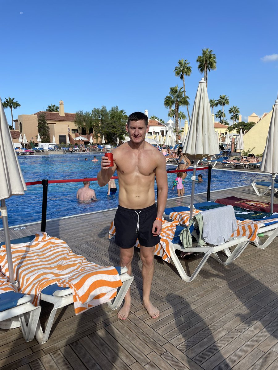chrishoughton6's tweet photo. Adeje Tenerife https://t.co/H1v6K6hzJo