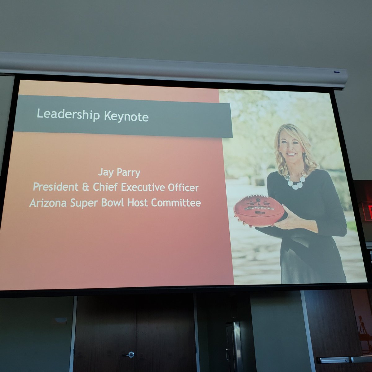TechGurlAZ's tweet photo. @EntrepreneurASU team learning about leadership and resilience #peoriaforward #azwlc2022 https://t.co/ZQlD2azAgo