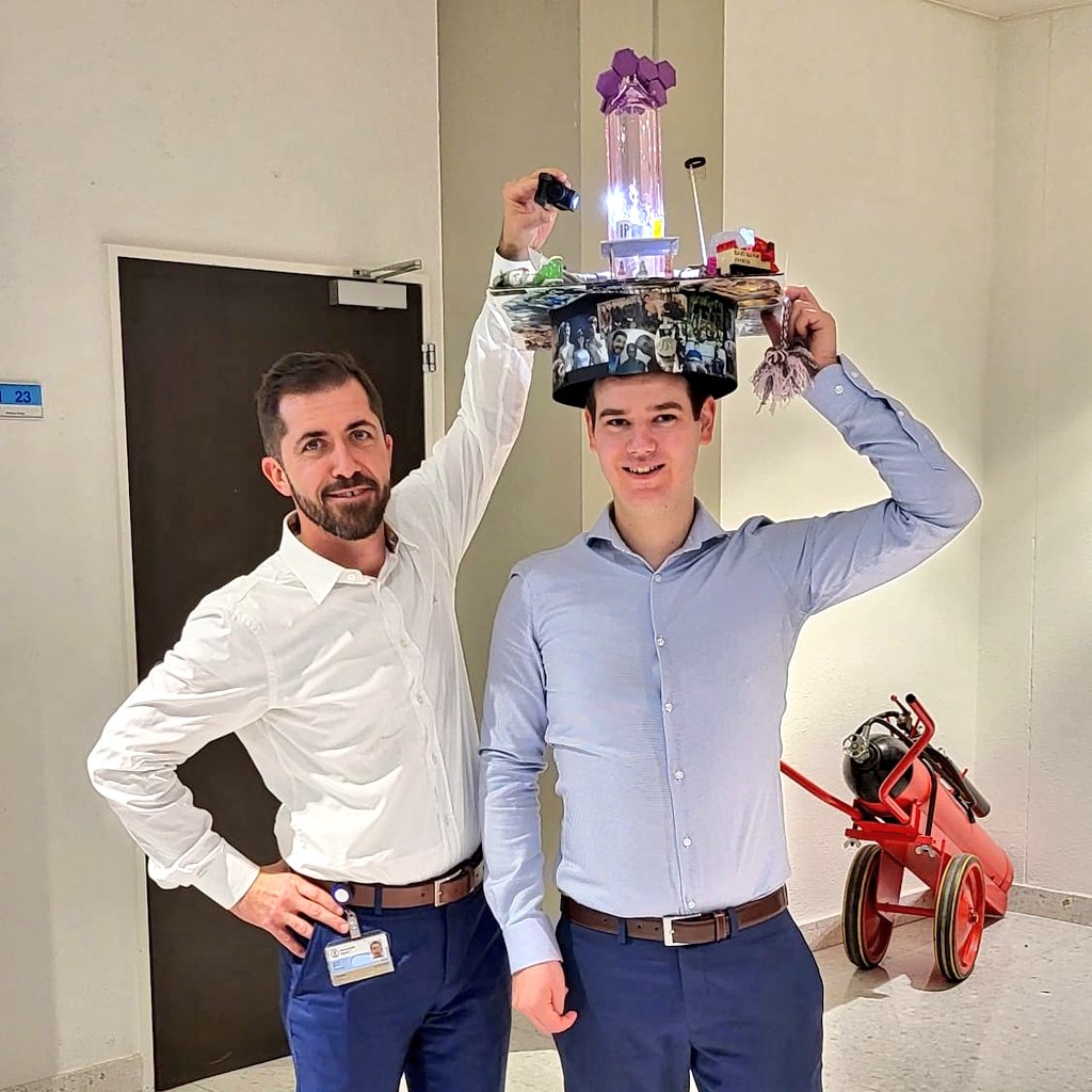 michal_juricek's tweet photo. Proud of @DanielCavlovic, the new Dr in the @JuricekLab. Congratulations Daniel on your beautiful thesis, awesome work &amp; great defence, and thank you for all you have done for our group! Let the #PhDone hat shine &amp; switch!! @UZH_Chemistry @KarlGademann @TilleyLab @mcgonigalgroup https://t.co/dg1udlnqzm