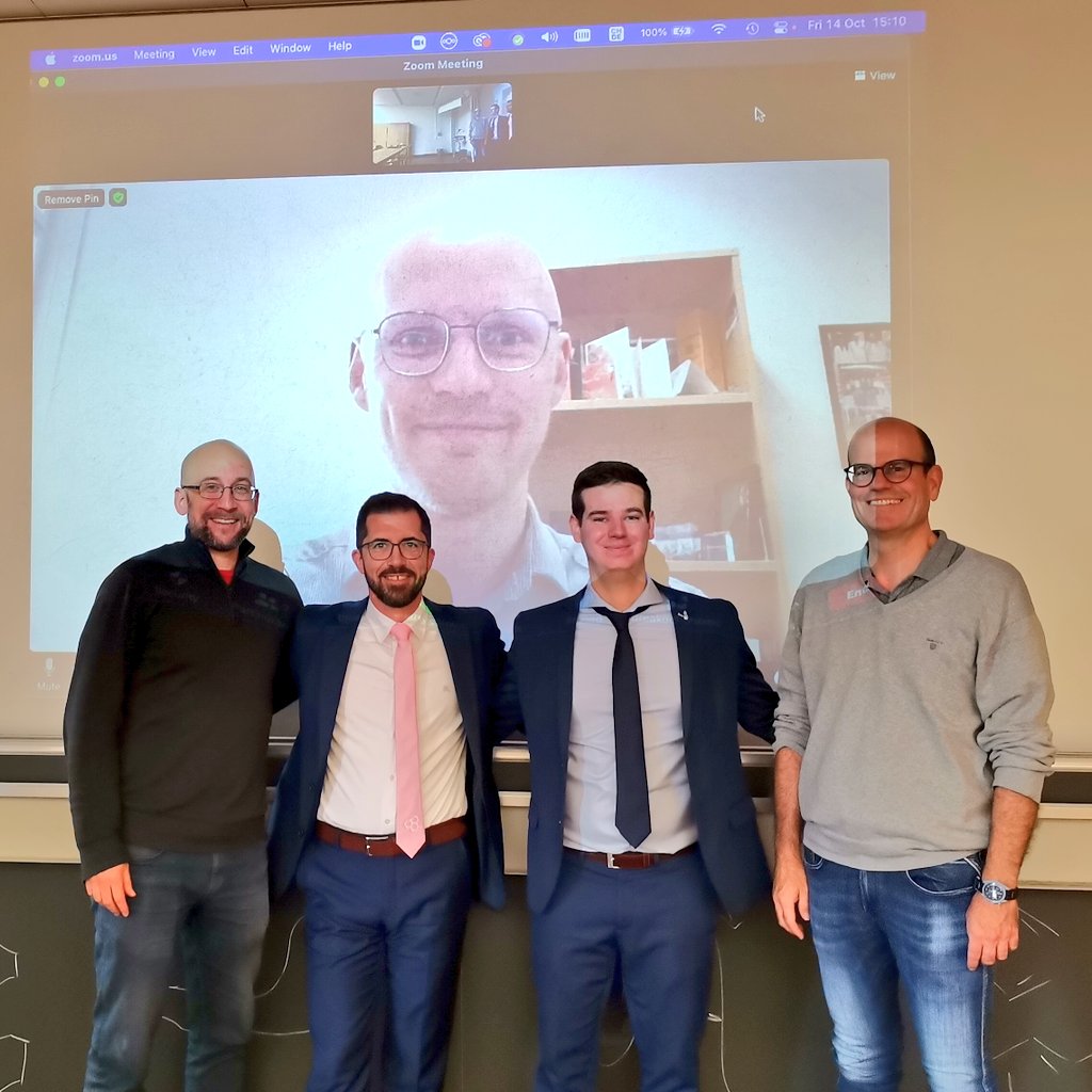 michal_juricek's tweet photo. Proud of @DanielCavlovic, the new Dr in the @JuricekLab. Congratulations Daniel on your beautiful thesis, awesome work &amp; great defence, and thank you for all you have done for our group! Let the #PhDone hat shine &amp; switch!! @UZH_Chemistry @KarlGademann @TilleyLab @mcgonigalgroup https://t.co/dg1udlnqzm