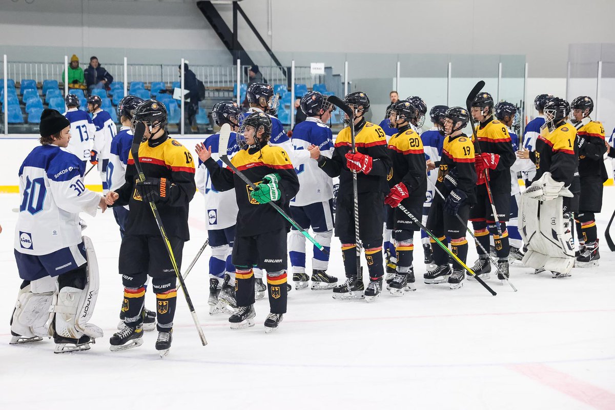 Suomi ja Saksa järjestivät hurjat maalijuhlat, loppuluvut Vierumäellä pelatussa U16-maaottelussa peräti 10–6. Torstaina pelatun ottelun Suomi oli voittanut 5–2. Kolmas kohtaaminen on ohjelmassa sunnuntaina kello 11.00. Näin ottelu eteni: leijonat.fi/index.php/maaj… #U16fi #Leijonat