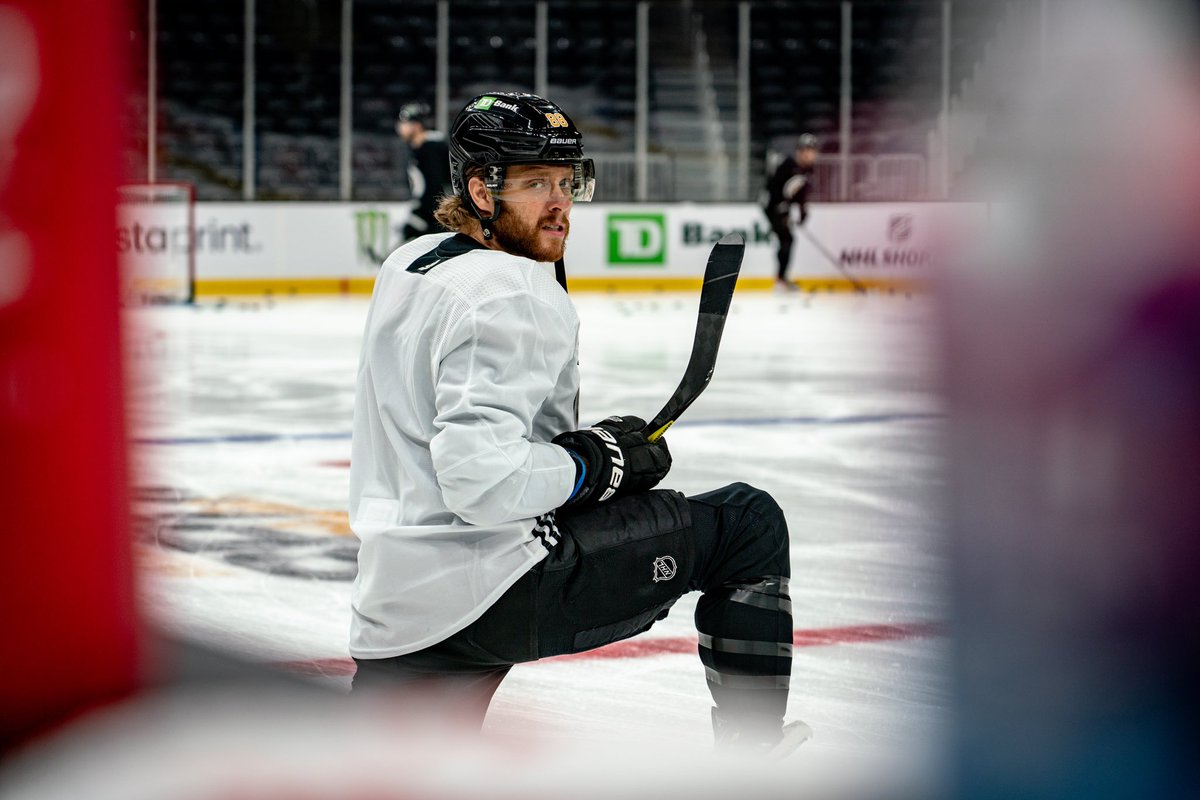 NHLBruins's tweet photo. Getting in some @tdgarden touches. https://t.co/A1T6SHJfq6