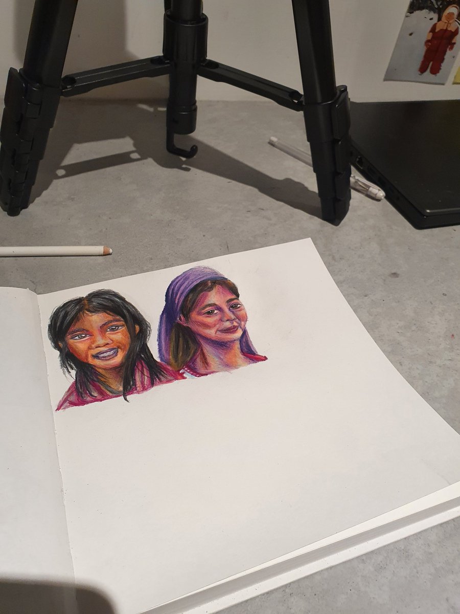 weemushroomart's tweet photo. #workinprogress
I recently started the 100 heads challenge and I am now 7% done :))
#art #100headschallenge #portrait https://t.co/iopUH2jNkm