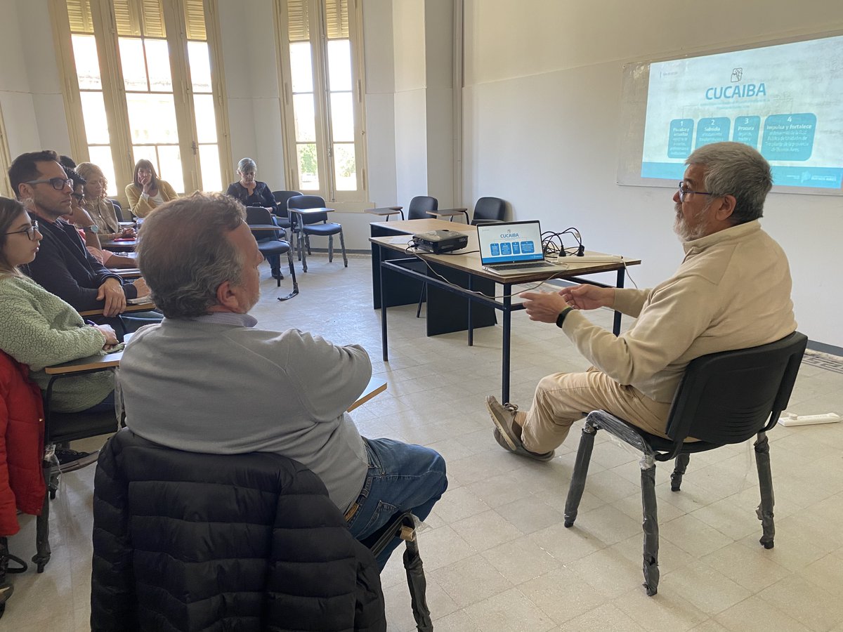 Cucaiba's tweet photo. 📌Reunión de trabajo entre los equipos de #Cetec Salud Mental y CUCAIBA para articular acciones conjuntas de continuidad en los cuidados para personas en lista de espera para trasplante renal. https://t.co/eWtt4aaWWn
