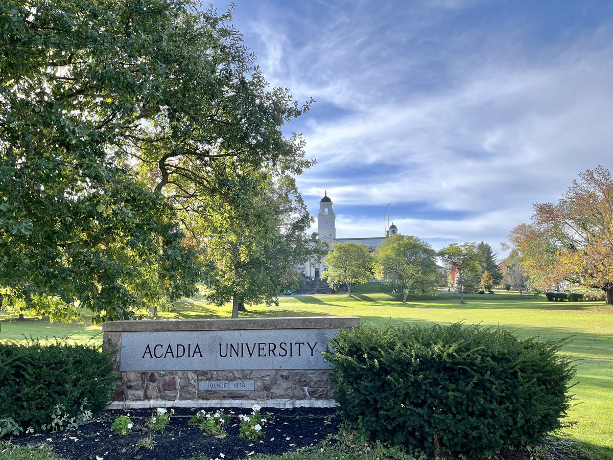 Love this campus so much ❤️

Got back to speak with business students today. Always fun to come home to <a href="/AcadiaU/">Acadia University</a> - especially during Homecoming!

Will always be #AcadiaProud!