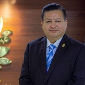 vichoguate's tweet photo. AHORA:

Raúl Romero presentó su renuncia al cargo de Ministro de Desarrollo Social. https://t.co/UsfvjZnXkE