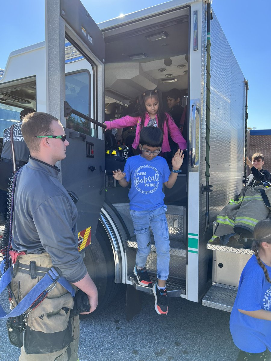 Mrs. Jordan tweet media