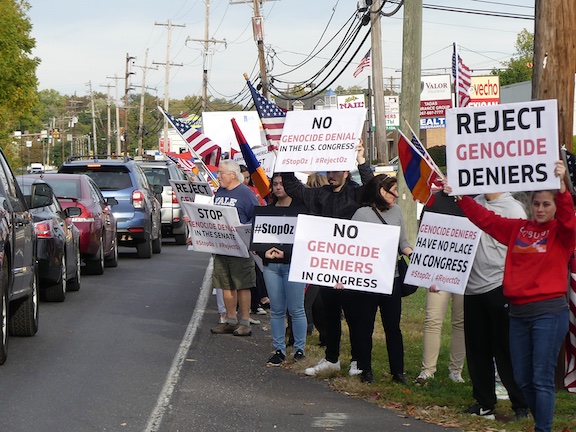 Asbarez's tweet photo. A coalition of Armenian, Jewish, Greek, and Kurdish Americans, gathered at PA Senate candidate @DrOz's headquarters to protest his refusal to recognize the Armenian Genocide and to call upon him to end his complicity in Turkey’s intl. campaign of denial. https://t.co/zr0lKqnze7 https://t.co/piAE2NFQCH