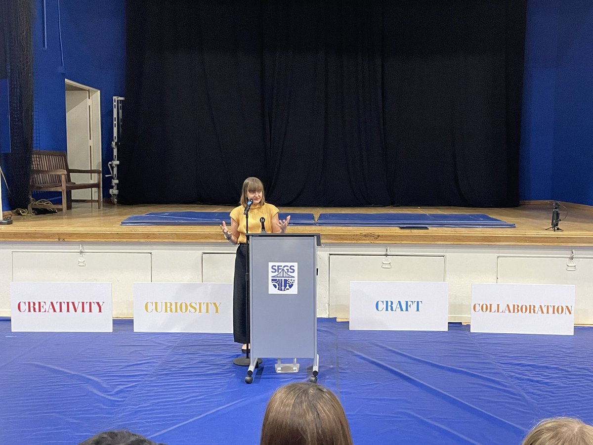 This SF high school is amazing!  

@SfgirlsSchool Founding Day celebration and keynote from <a href="/Apple/">Apple</a> VP of Industrial Design Evans Hankey. 

She gave an inspiring message about Creativity, Curiosity, Craft &amp; Collaboration