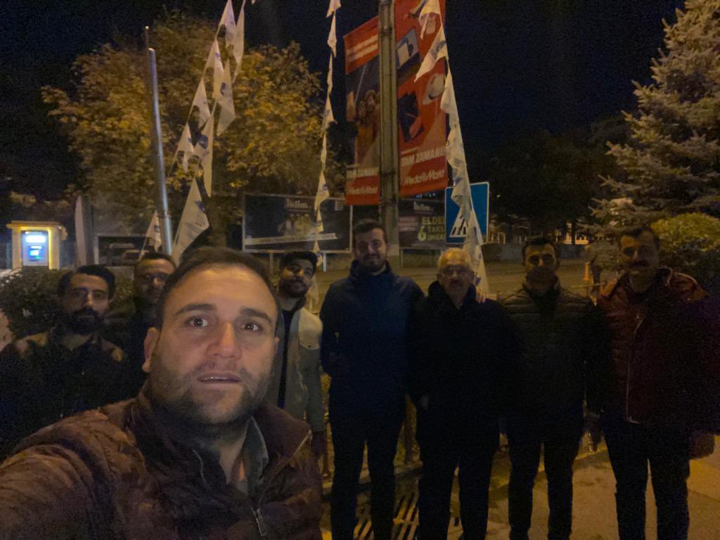 devaerzgenclik's tweet photo. #ErzurumMitingi için çalışmalara son hız devam 🌱💧
@devapartisi @alibabacan @dogasanlioglu @BingolVahit @DemirOmer19 @Muhamme67459675 https://t.co/5P2vdXbQqu