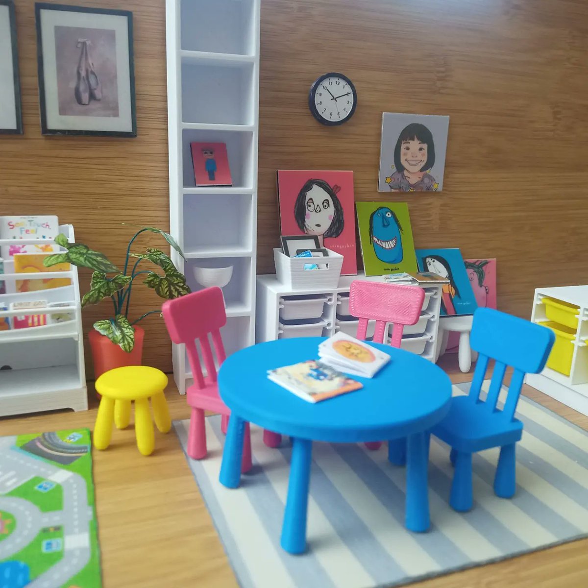 RainMakerZpace's tweet photo. This is a true to 1:12 scale miniature IKEA MAMMUT Children's stool MAMMUT Children's chair, and MAMMUT Children's table for 1:12 Dollhouses.
#3dprinted #3dprinting #ikeamini #3dmodel #3dprintedminiatures #DollHouse
https://t.co/j33LIEmgip https://t.co/690bJGPlyI