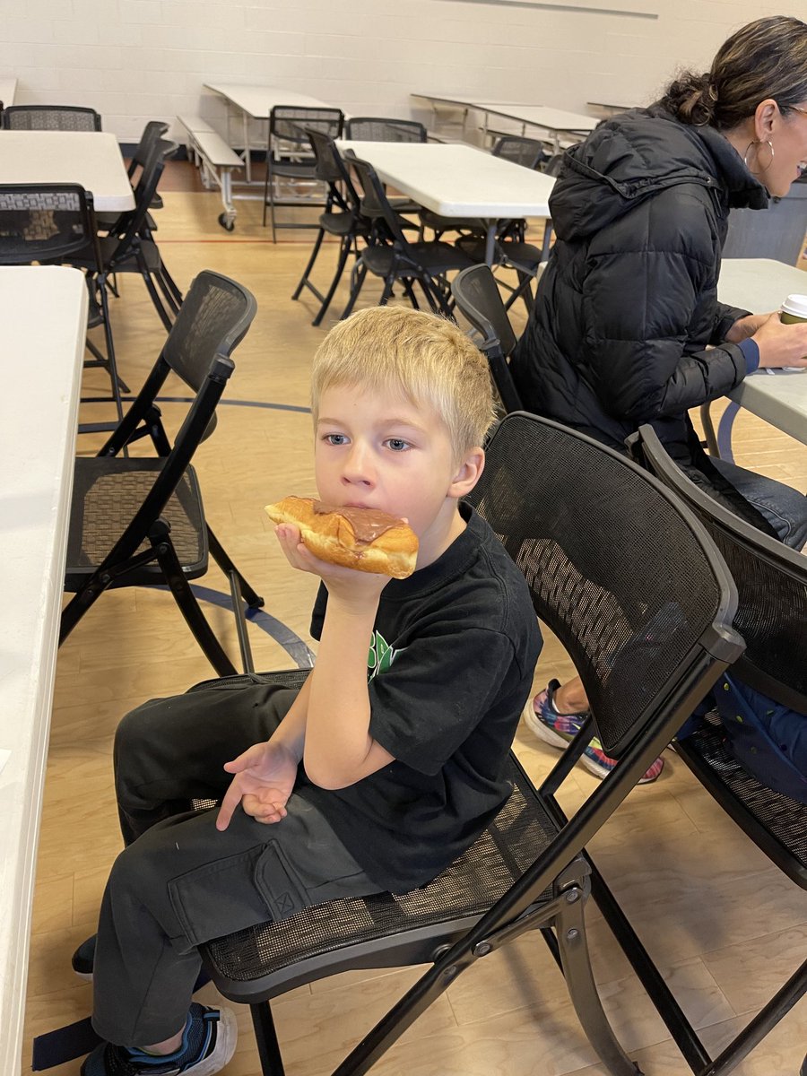 I can’t think of a better way to start a Friday!  PTO Family breakfast at Edgebrook.  #D15rocks