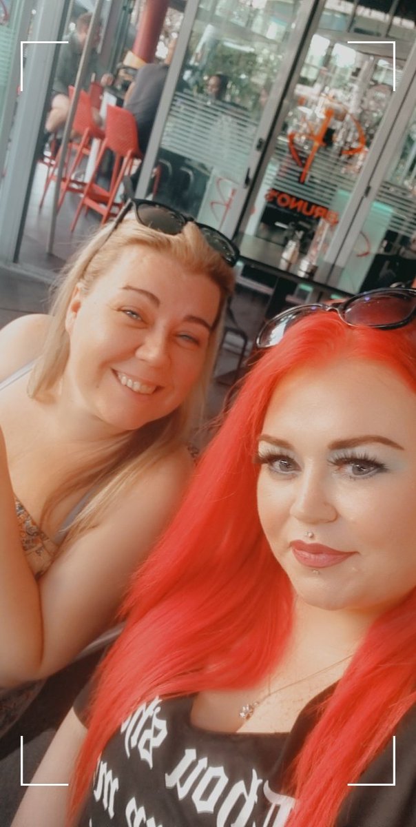 Brilliant 1st session of the darts. Jus need <a href="/Dobey180/">Chris Dobey</a> to do the biz this evening! 🎯🍺