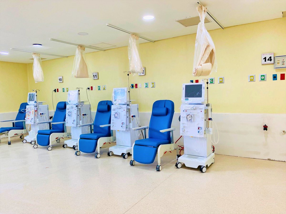 IMSS_Bienestar's tweet photo. La gobernadora @EvelynSalgadoP encabezó una visita de supervisión en la Unidad de Hemodiálisis del Hospital General "Donato G. Alarcón", le acompañaron @Juanferrer62 DG del #Insabi, Marcos Cantero Cortés, Secretario del Consejo de @DeSalubridad y @Aide_Ibarez, de @SSaludGro. https://t.co/bPrlCZ2AMn