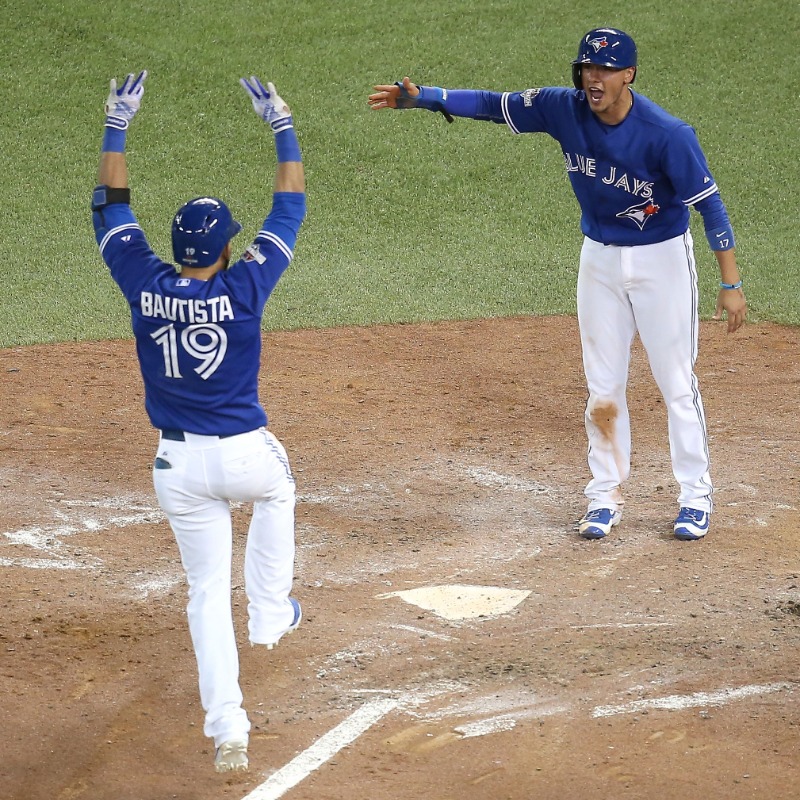 BlueJays's tweet photo. 📽️ An unforgettable inning featuring an unforgettable Bat Flip 🐐