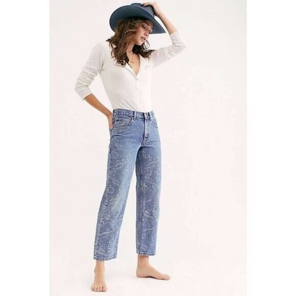 Nevada_Reseller's tweet photo. So good I had to share! Check out all the items I'm loving on @Poshmarkapp from @jilbernstein #poshmark #fashion #style #shopmycloset #notations #freepeople #deltaproweight: https://t.co/ICSO4GMgbo https://t.co/Z5lgyJZqLX