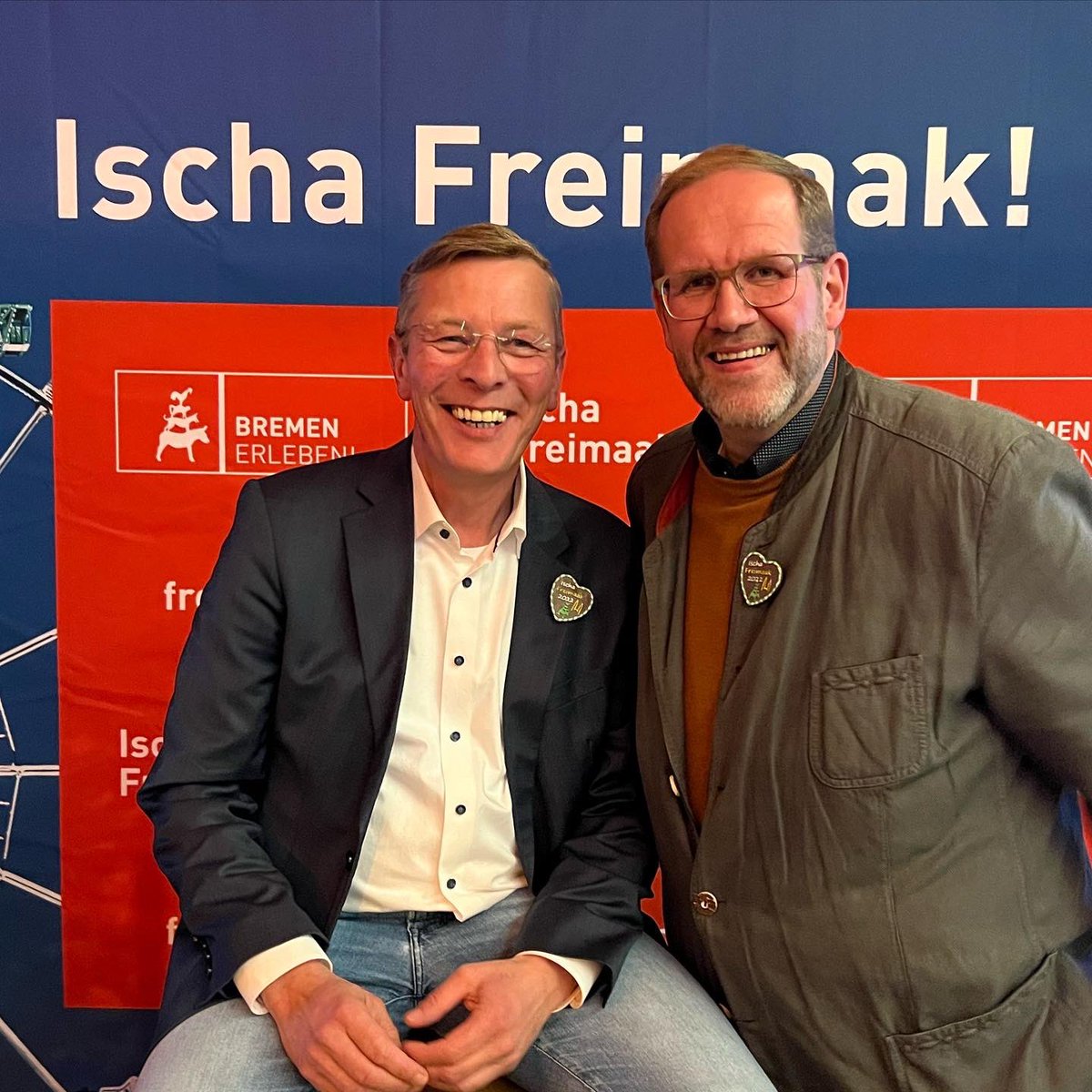 claasrohmeyer's tweet photo. Ischa Freimaak 🎡❤️🎠

#IschaFreimaak #Bremen @CDUBremen https://t.co/u5g9ucGjrT