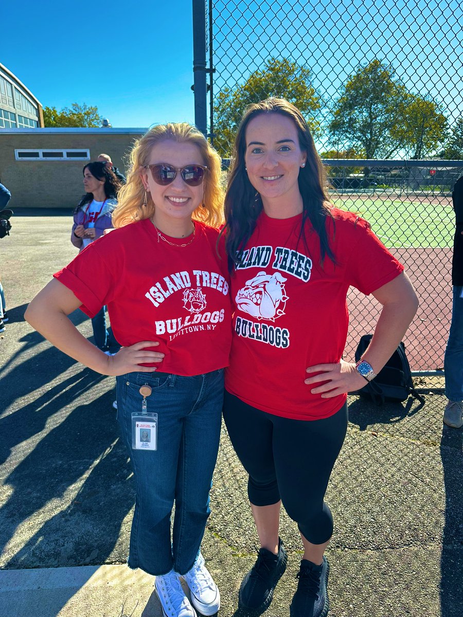 MsSkuddersClass's tweet photo. Pep Rally! #iths https://t.co/LvNZTJhDqm