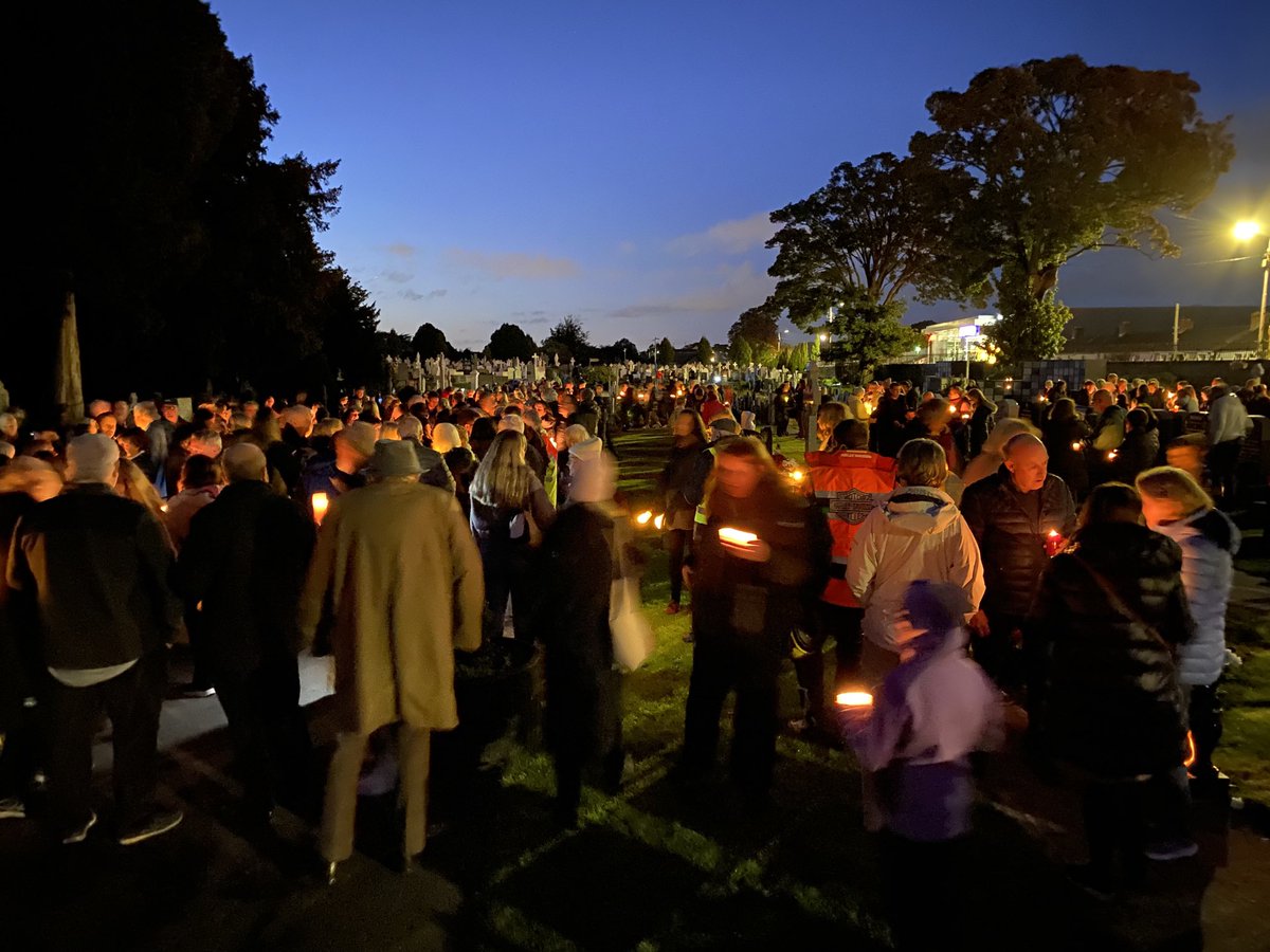 colmanos's tweet image. Hundreds of people turned out for a candle lit vigil at Deansgrange Cemetery to protest against plans to put a cycle route through the cemetery. Some people very upset by it. Will have more on @rtenews later