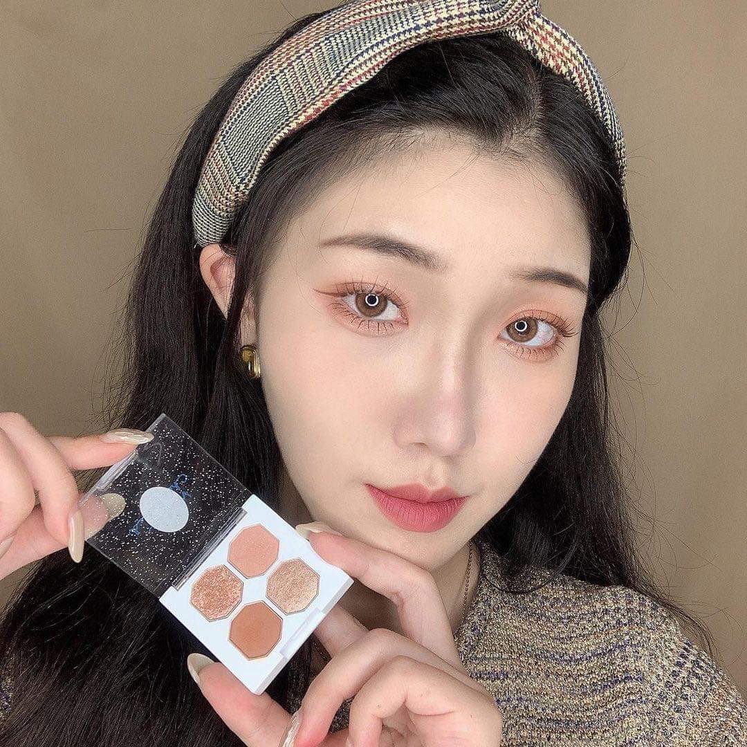 ked_mimi's tweet photo. 🎀 แบบเซ็ตคุ้มกว่าได้ 3 ชิ้น
Play Color Eyes Mini #WinterCheckered
👉เซ็ตละ 400
📦ส่งแฟลช 40 /ช้อปครบ 500 ส่งฟรี
✅สินค้าพร้อมส่ง
#ของมันต้องมี #etude #etudehouse #พร้อมส่ง #คสอเกาหลี https://t.co/TDxTuVgioo