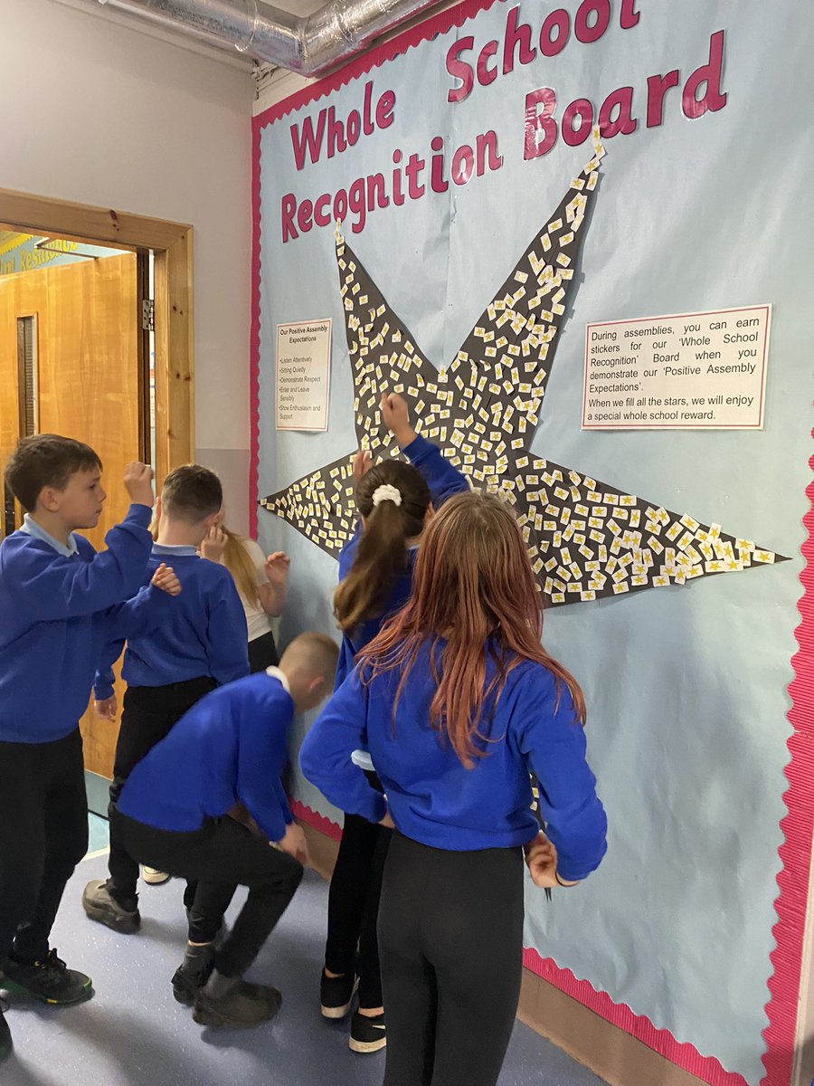 NewtongrangePS tweet media