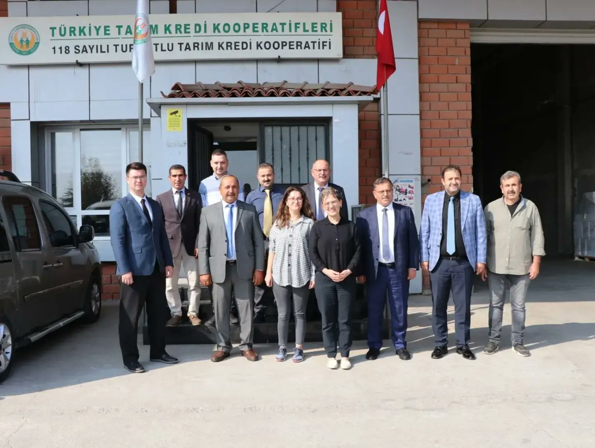bolge_izmir_tkk's tweet photo. Merkez Birliği Yönetim Kurulu  Başkanı Köksal KACIR ve Başkan Vekilleri Musa TAKIMCI ve Ahmet ERSOY, Yönetim Kurulu Üyesi Ali ÇOBAN  Bölge Müdürümüz  Serhat ÖZÜBEK  esliginde Kooperatiflerimize ve Bölgemizdeki iştiraklerimize ziyaretlerde bulunmuşlardır. https://t.co/olm2Jed6Cf