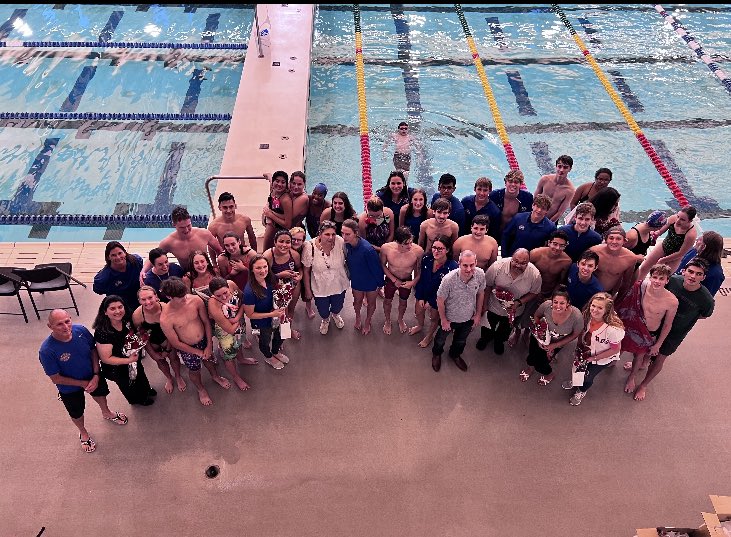 ORHSAquatics's tweet photo. @ORWarEagles teacher and swimmers, what a great team we have!!! https://t.co/X9HfspPYYV