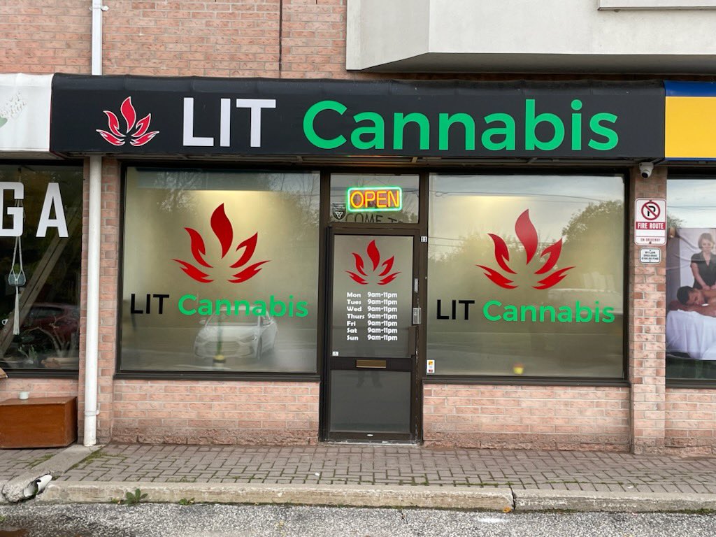 Store #3 is now open. #keswickislit